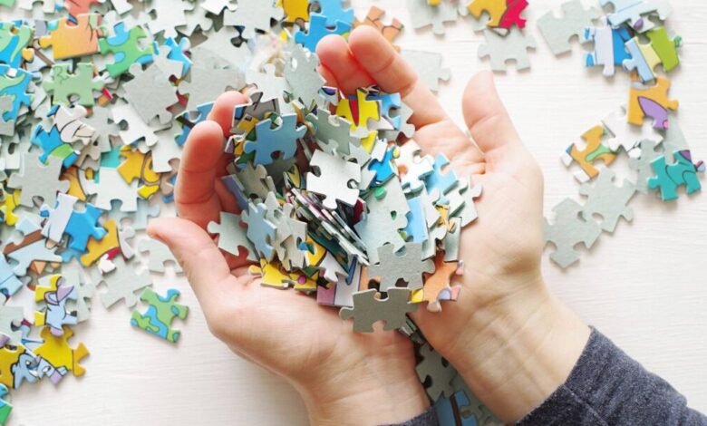 Top 10 Benefits of Solving Jigsaw Puzzles for Adults